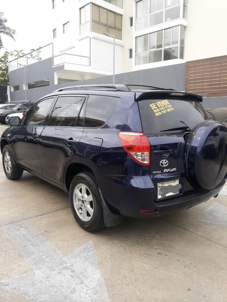 Toyota RAV4 • 2007 • 121,000 km 1