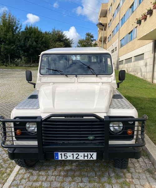Land Rover Defender • 2000 • 241,000 km 5