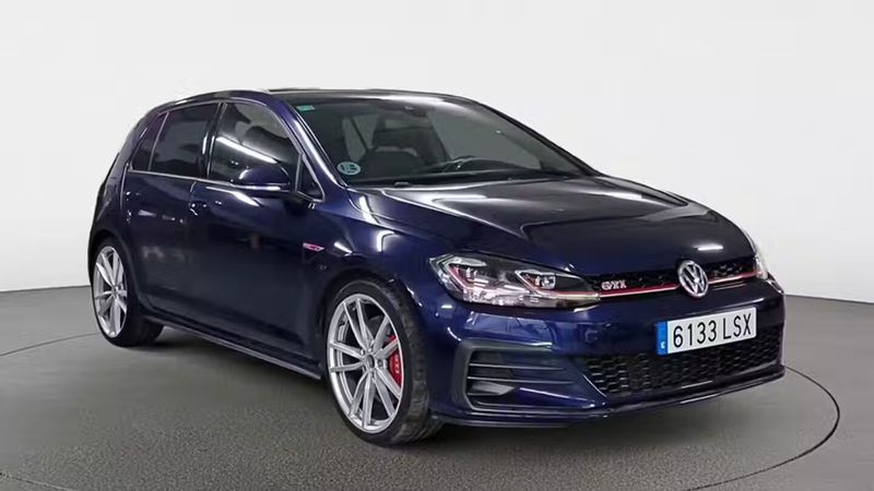 Volkswagen Golf • 2019 • 48,827 km 1