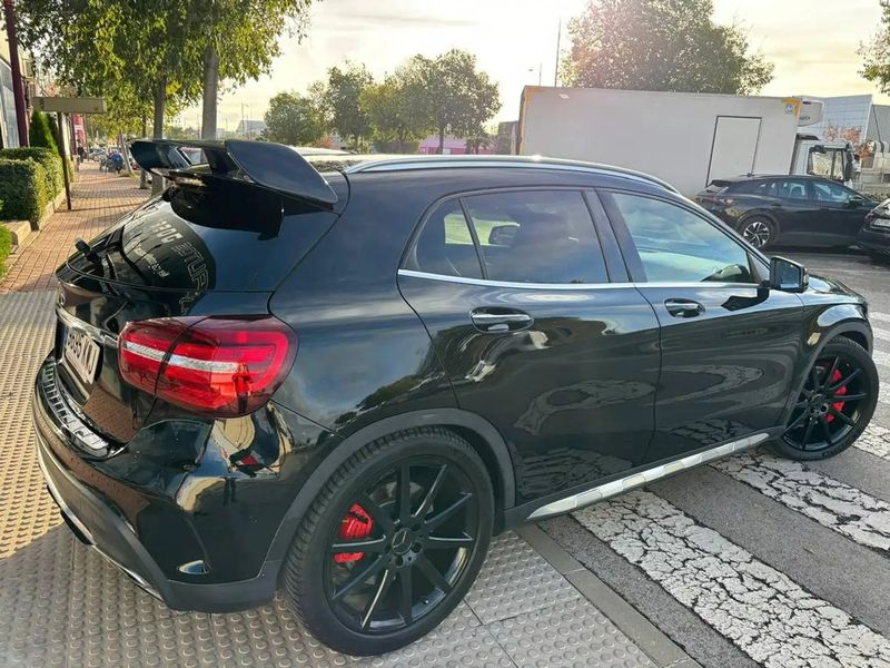 Mercedes-Benz GLA-Class • 2019 • 104,000 km 10