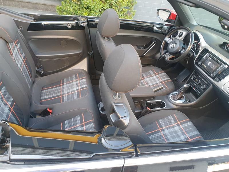 Volkswagen New Beetle Cabrio • 2015 • 139,000 km 6