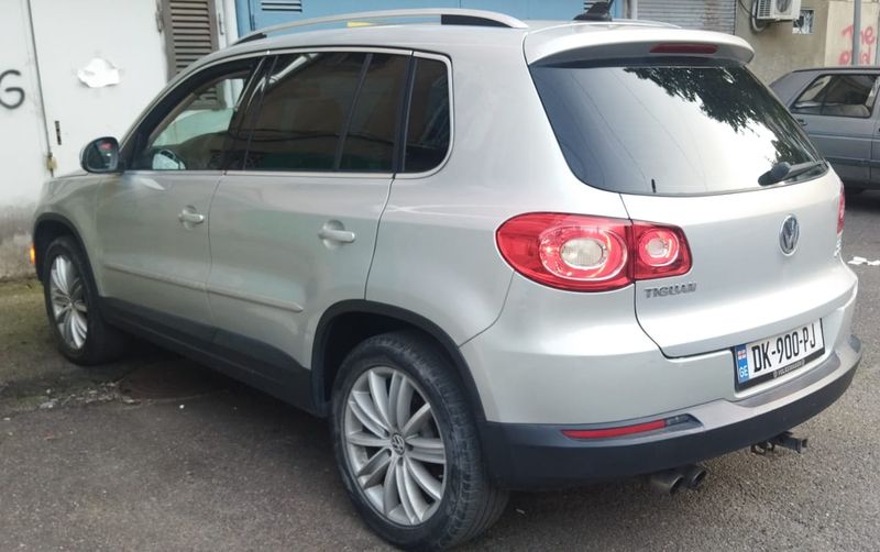 Volkswagen Tiguan • 2011 • 119,000 mi 3