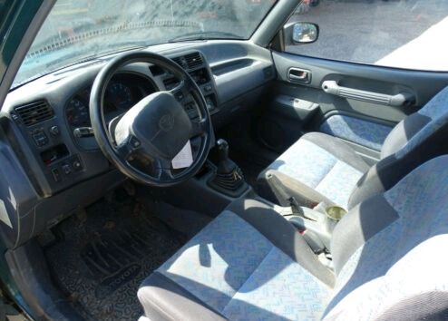 Toyota RAV4 • 2002 • 45 km 3