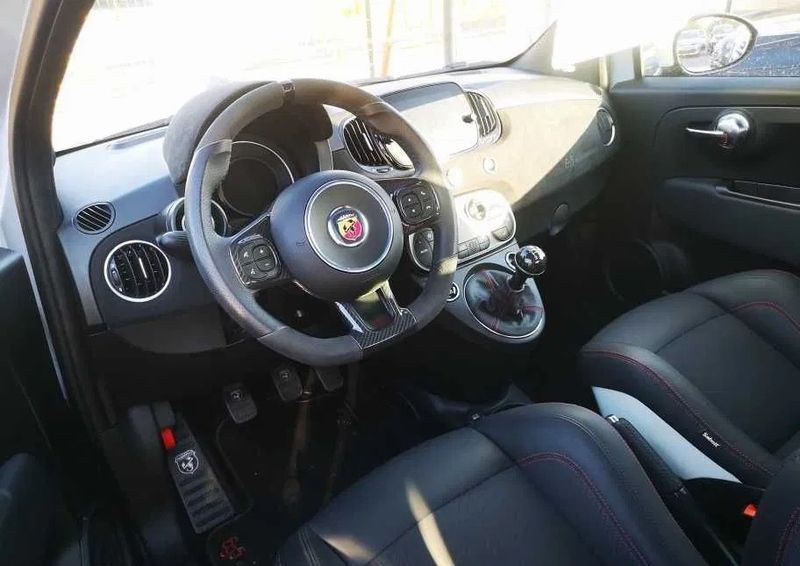 Fiat 500 • 2022 • 10,685 km 4