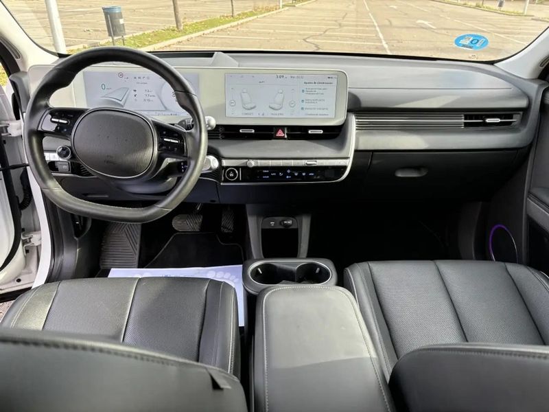 Hyundai Ioniq Electric • 2022 • 71,000 km 10