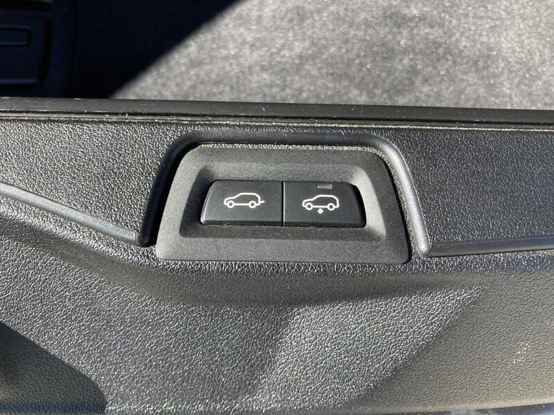 BMW X5 • 2021 • 68,878 km 15