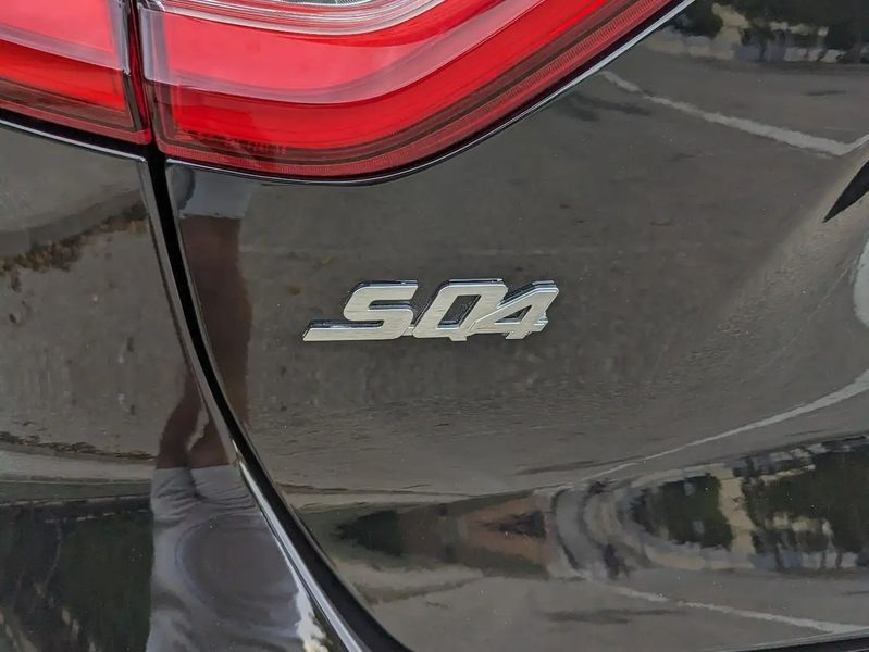 Maserati Levante • 2018 • 41,800 km 11