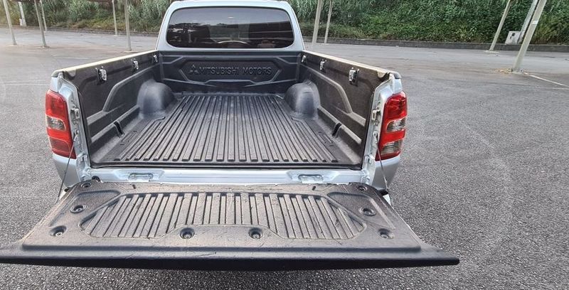 Mitsubishi L200 • 2015 • 290,000 km 7