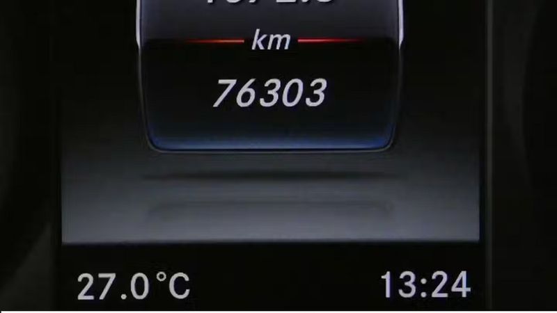 Mercedes-Benz 200 - 300 • 2019 • 76,303 km 7