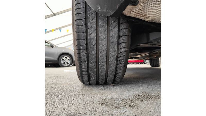 Mercedes-Benz GLC • 2023 • 11,750 km 25