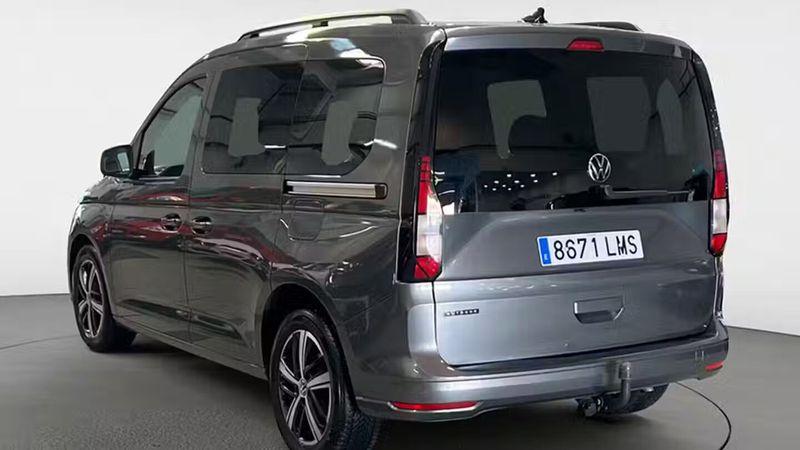 Volkswagen Caddy • 2021 • 59,532 km 4