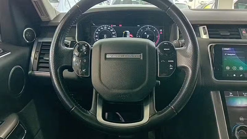 Land Rover Range Rover Sport • 2018 • 120,000 km 5