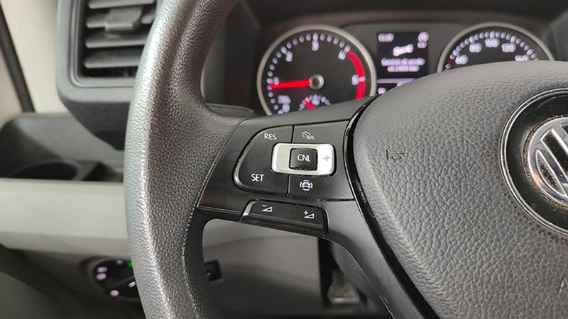 Volkswagen Crafter • 2021 • 176,250 km 11