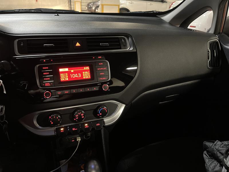 Kia Rio • 2017 • 24,600 km 5