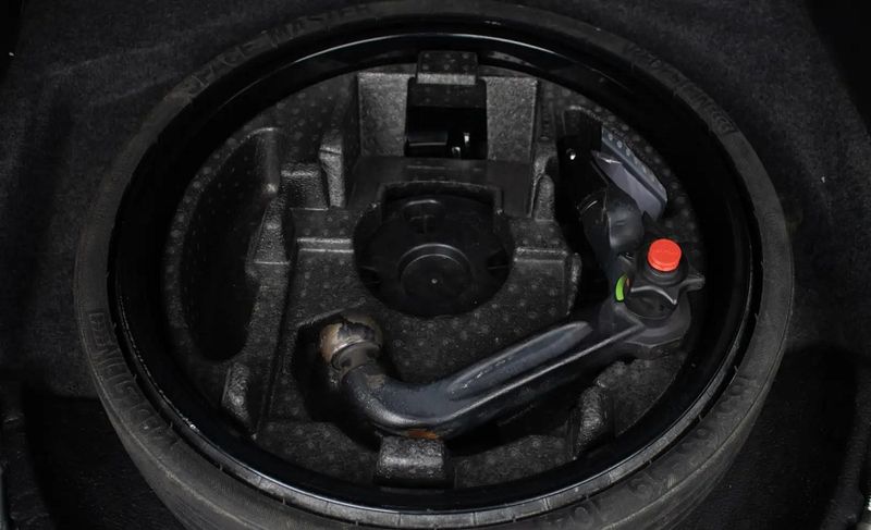 Mercedes-Benz M-Class • 2006 • 116,000 km 13