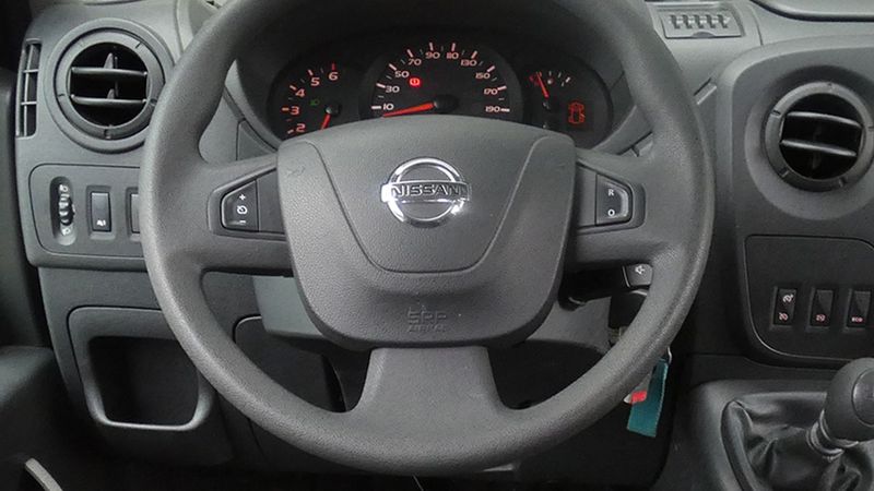 Nissan NV400 • 2018 • 28,450 km 24