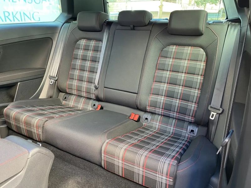 Volkswagen Golf GTI • 2020 • 24,900 km 5