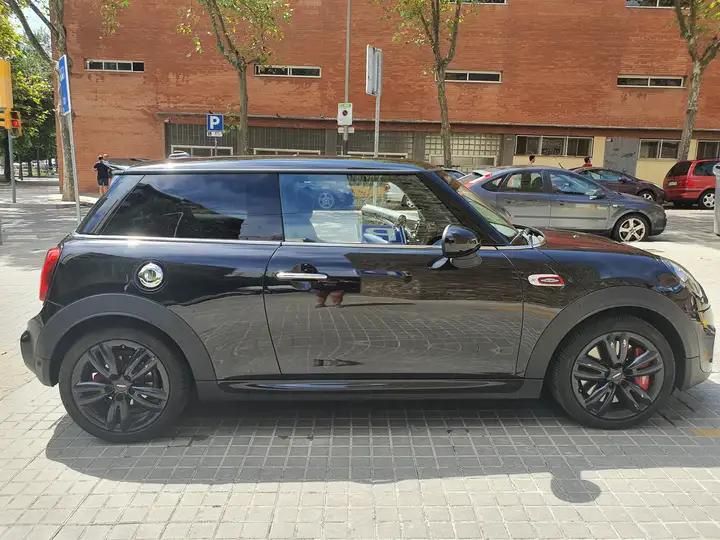 MINI Cooper • 2019 • 17,500 km 4