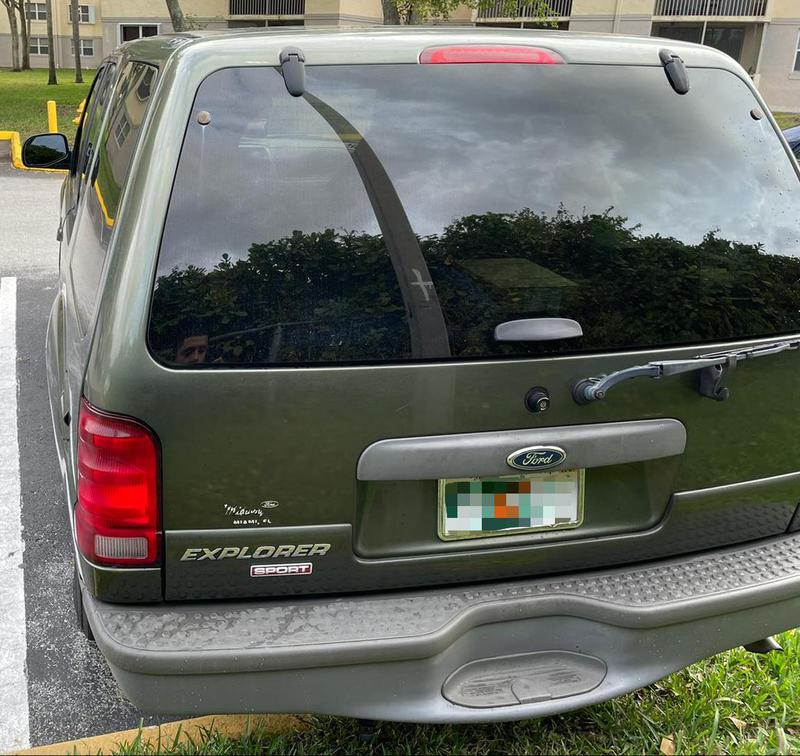 Ford Explorer • 2002 • 76,000 km 6