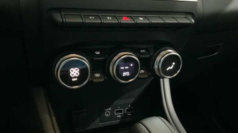 Mitsubishi ASX • 2023 • 12,700 km 14