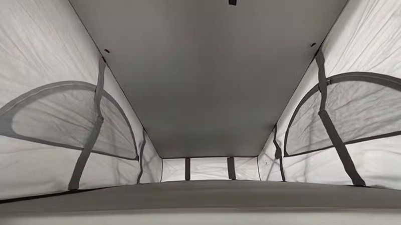 Volkswagen California • 2017 • 144,111 km 8