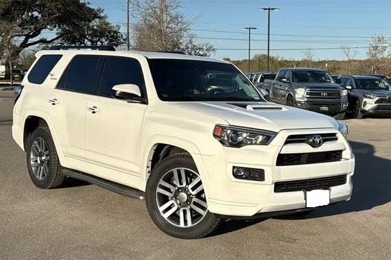 Toyota 4-Runner • 2022 • 33,000 km 1