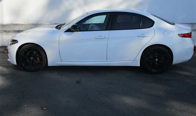 Alfa Romeo Giulia • 2020 • 23,975 km 1