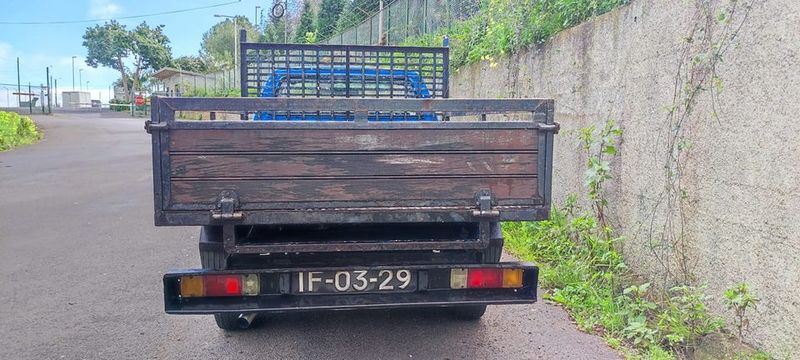 Isuzu D-MAX • 1982 • 194,000 km 7