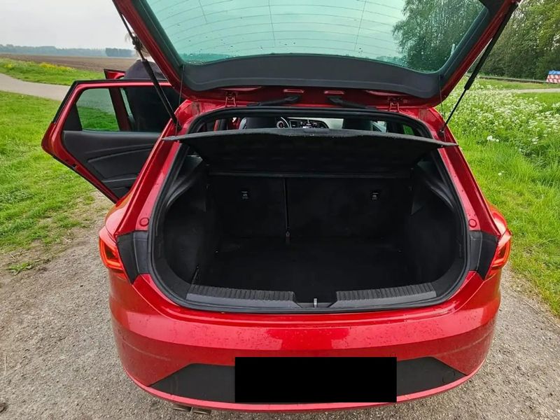 Seat Leon • 2019 • 88,000 km 5