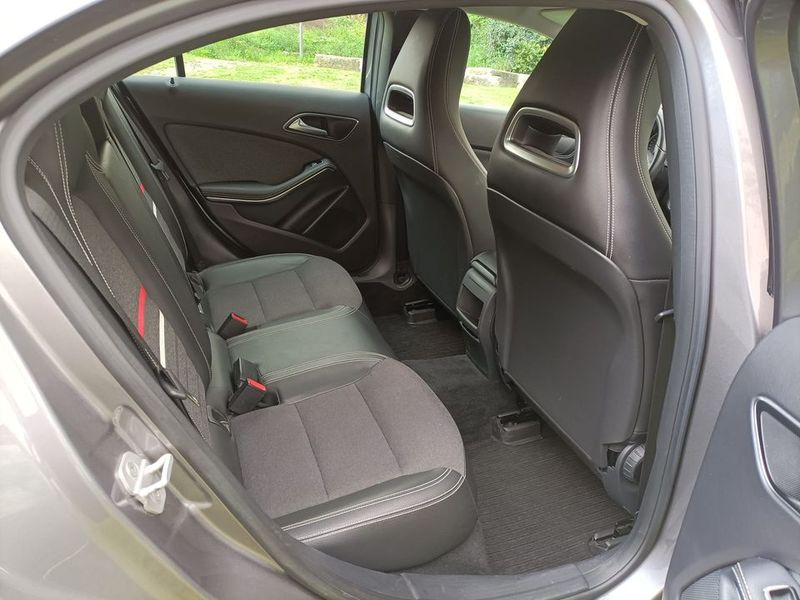 Mercedes-Benz A • 2014 • 89,000 km 6