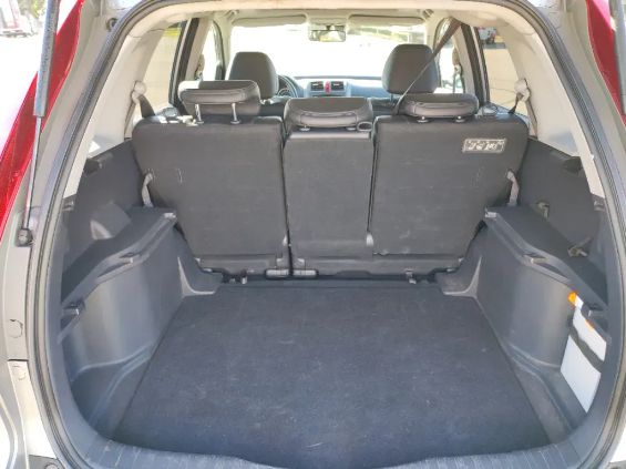 Honda CR-V • 2007 • 232,158 km 4