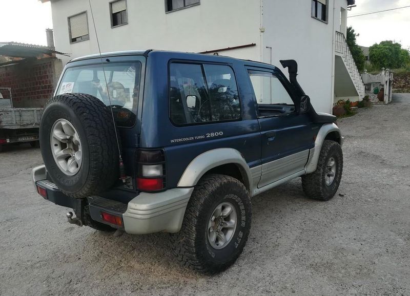 Mitsubishi Pajero • 1994 • 176,000 km 2
