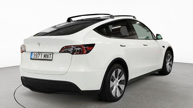 Tesla Model Y • 2022 • 36,413 km 4