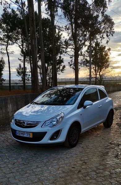 Opel Corsa • 2012 • 103,000 km 3