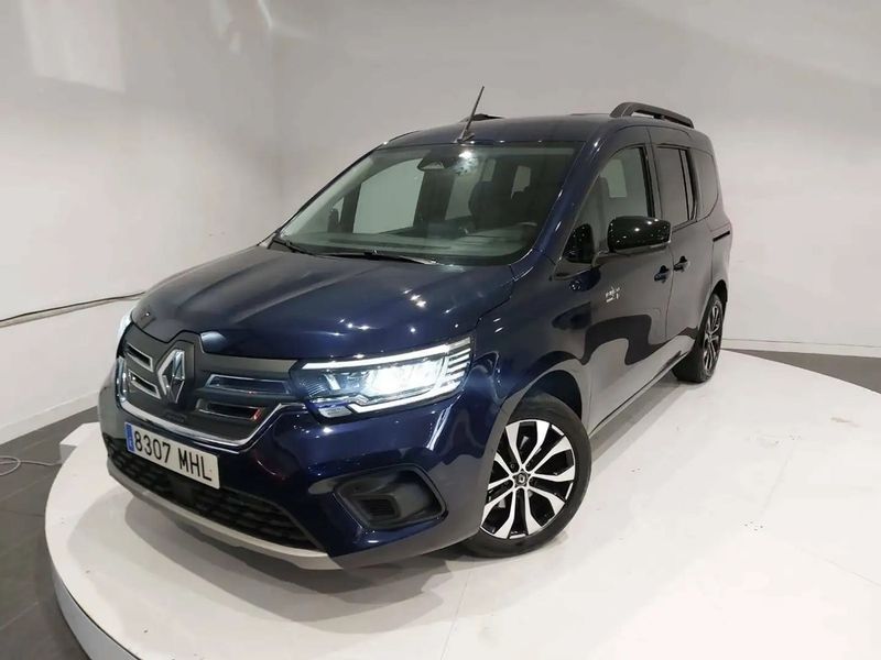 Renault Kangoo • 2023 • 12,222 km 4