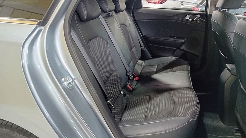 Kia Cee`d SW • 2021 • 71,909 km 5