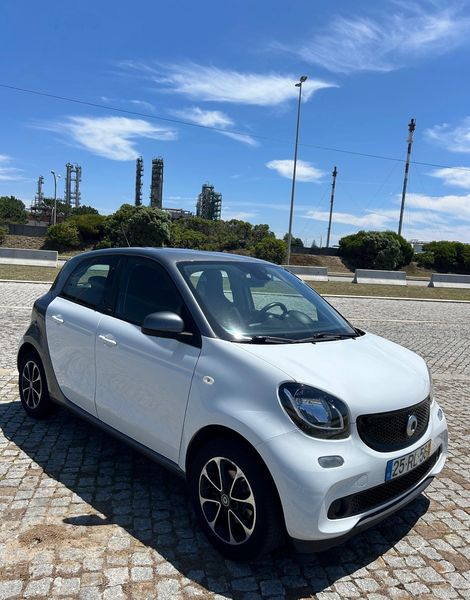 Smart Forfour • 2016 • 84,000 km 1