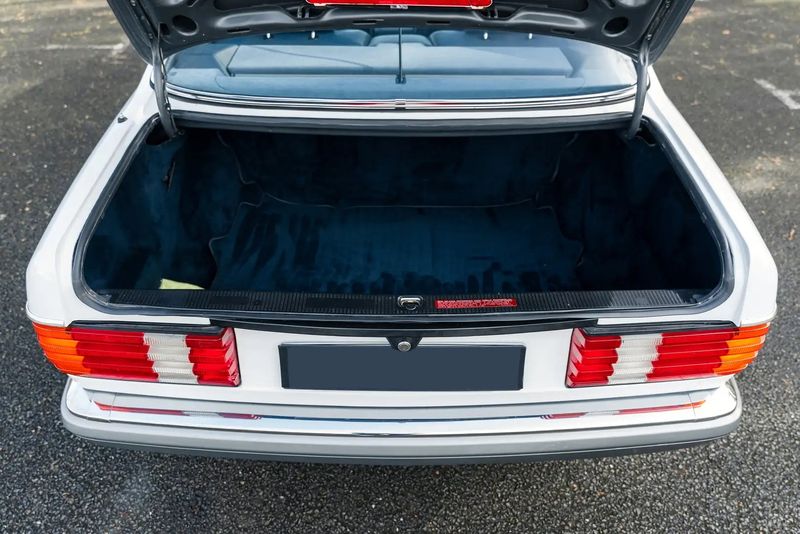 Mercedes-Benz 500 - 600 SEC Coupé • 1987 • 68,400 km 14