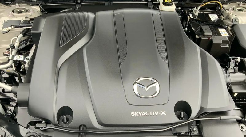 Mazda CX-30 • 2023 • 45,200 km 4