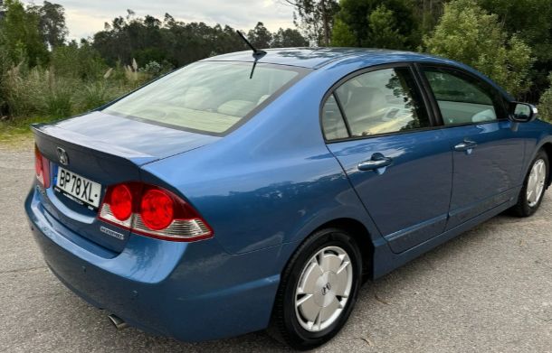 Honda Civic • 2008 • 189,000 km 2