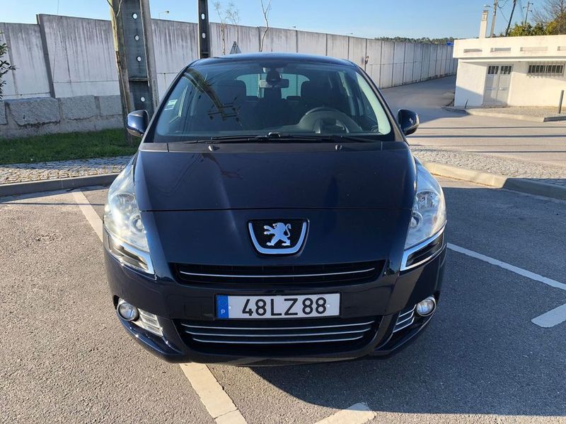 Peugeot 5008 • 2009 • 103,000 km 1