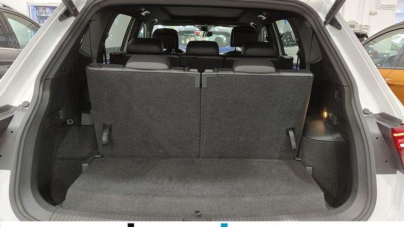 Volkswagen Tiguan • 2022 • 84,995 km 11