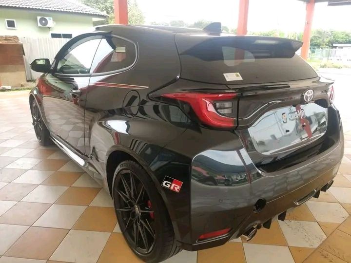 Toyota Yaris • 2020 • 37 km 2