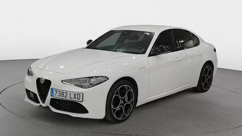 Alfa Romeo Giulia • 2022 • 56,343 km 1