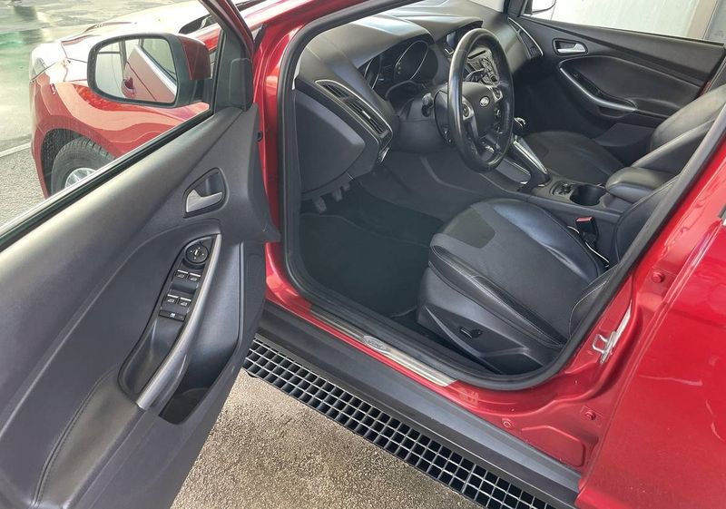 Ford Focus • 2012 • 143,000 km 4
