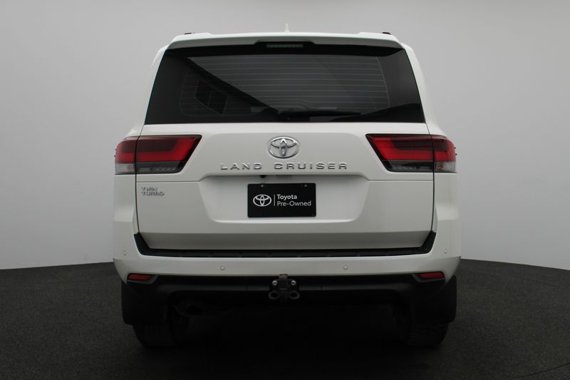 Toyota Land Cruiser • 2022 • 30,884 km 14