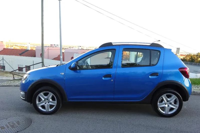 Dacia Sandero • 2016 • 42,300 km 2