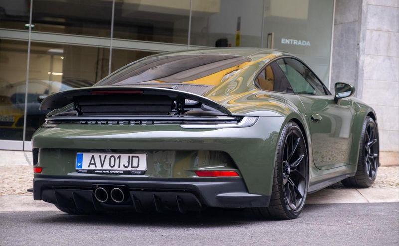 Porsche 911 • 2022 • 4,999 km 5