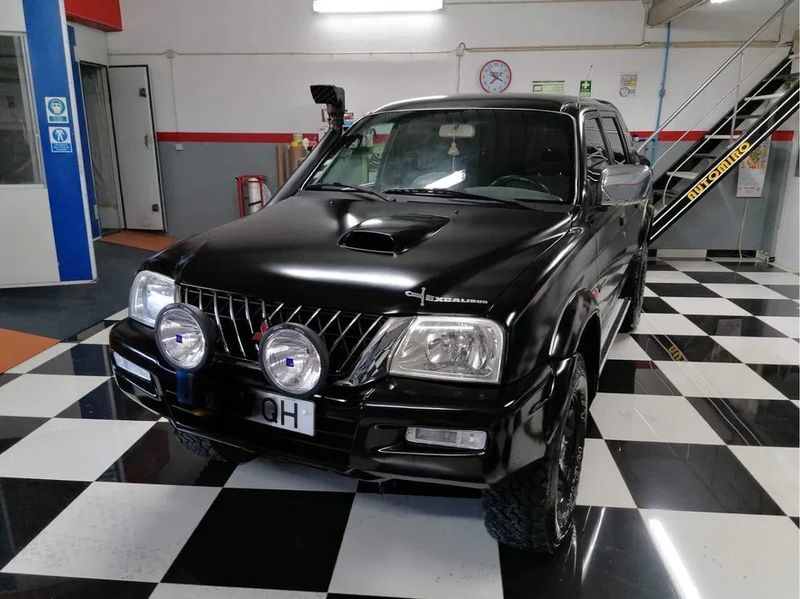 Mitsubishi L200 Pick up • 2000 • 335,000 km 2