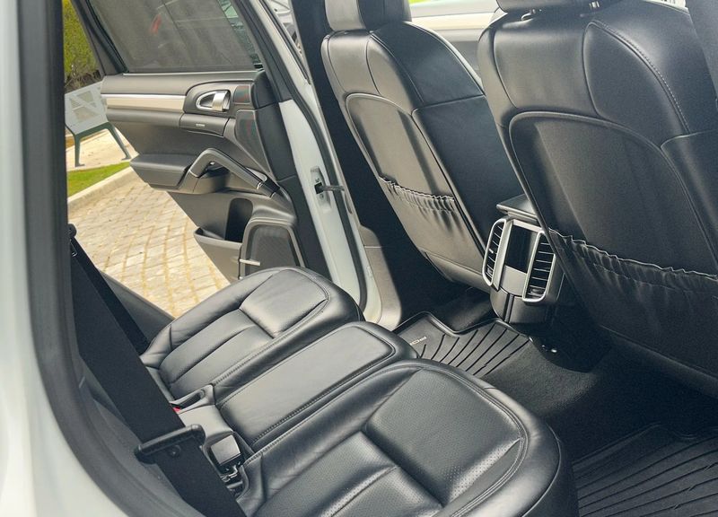 Porsche Cayenne • 2014 • 109,000 km 13